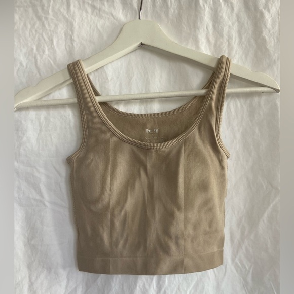 PRO FIT Seamless padded tank top size small - Picture 2 of 13